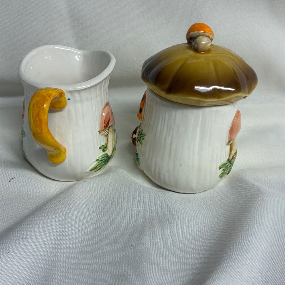 Mushroom Themed Ceramic Sugar and Creamer Set - Picture 3 of 15